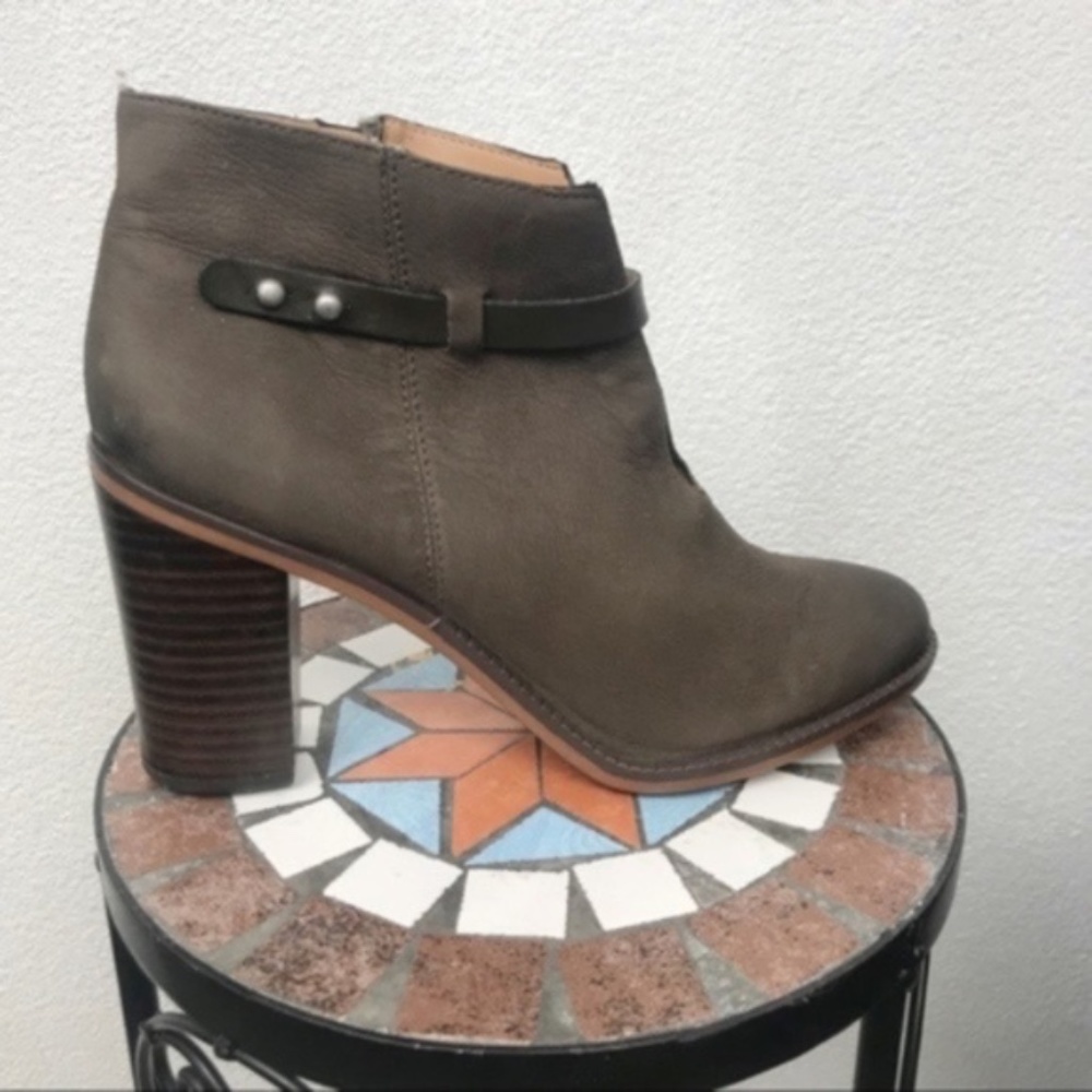 Franco Sarto Elvis Booties- size 8.5
